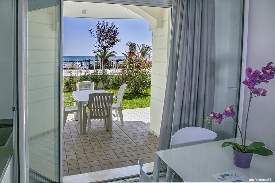 Residence Acquasuite Martinsicuro Esterno foto
