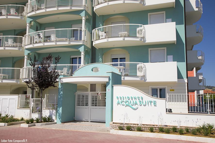 Residence Acquasuite Martinsicuro Esterno foto