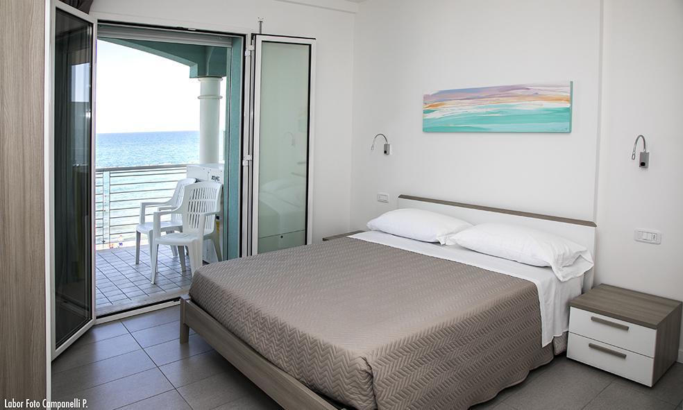 Residence Acquasuite Martinsicuro Esterno foto