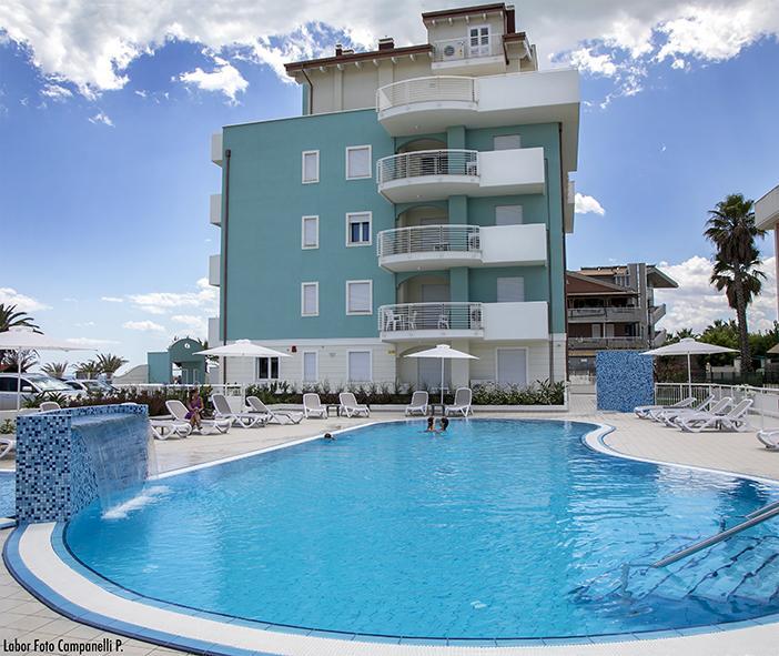 Residence Acquasuite Martinsicuro Esterno foto