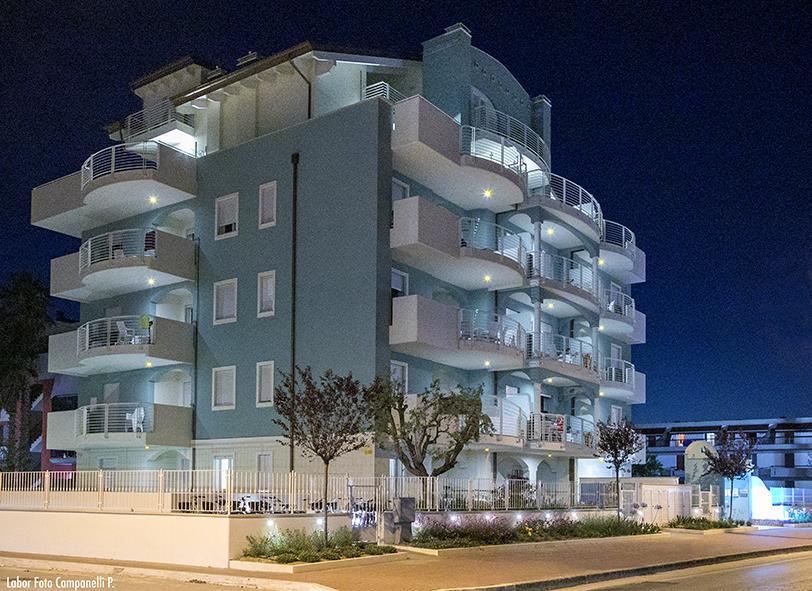 Residence Acquasuite Martinsicuro Esterno foto
