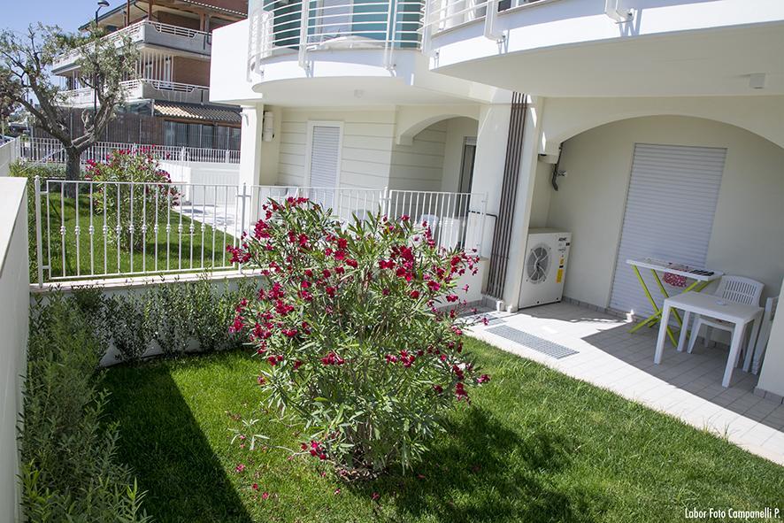Residence Acquasuite Martinsicuro Esterno foto