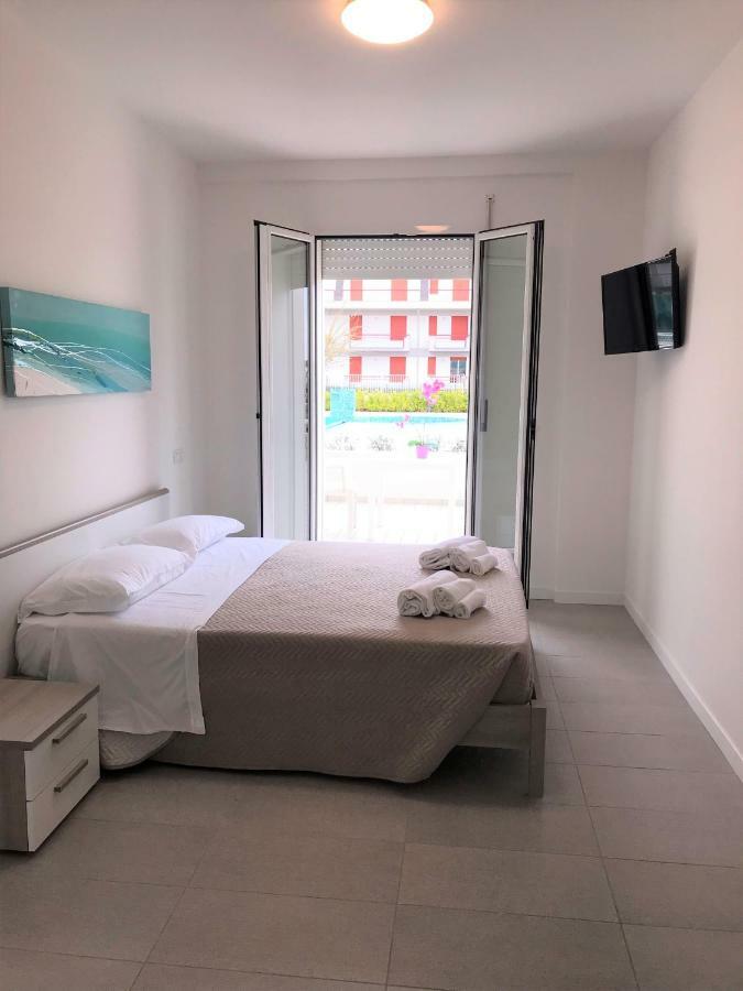 Residence Acquasuite Martinsicuro Esterno foto